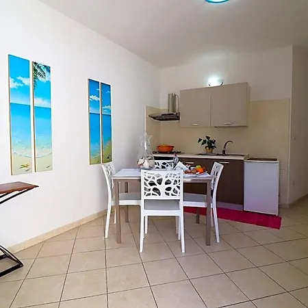 מלון Amelies House אוטרנטו