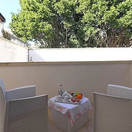 מלון Amelies House אוטרנטו