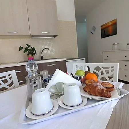 מלון Amelies House 4*